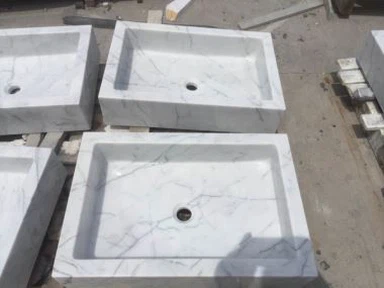 Sink tal-kamra tal-banju tal-ġebel