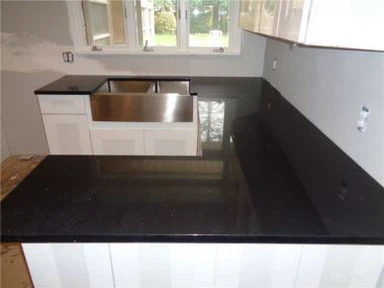 Countertop tal-kwarz Galaxy iswed