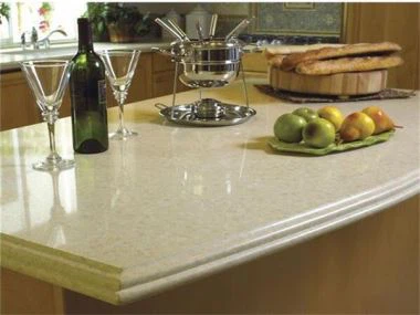 Countertops tal-irħam isfar