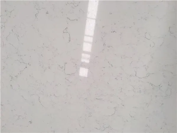 White Carrara Irħam Kwarz