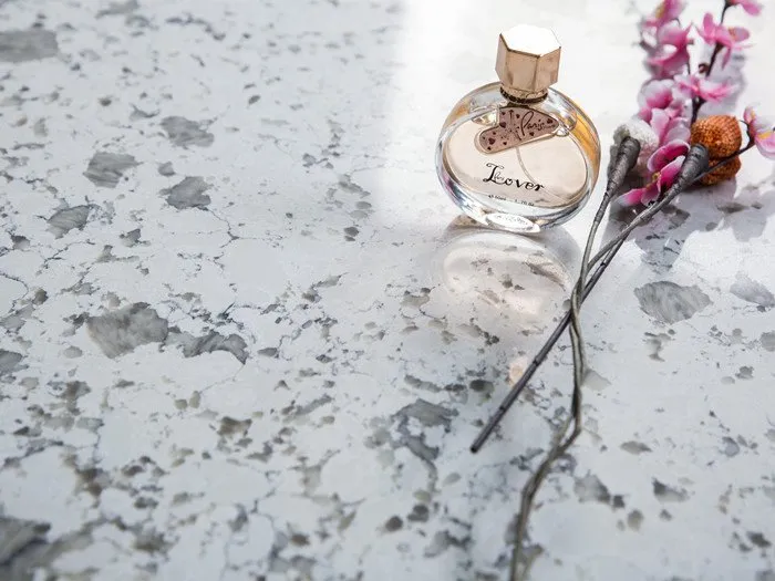 Countertops tal-kwarz abjad tal-Alaskan