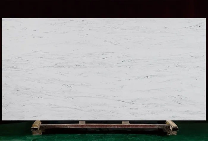 Kwarz abjad tal-ħarir