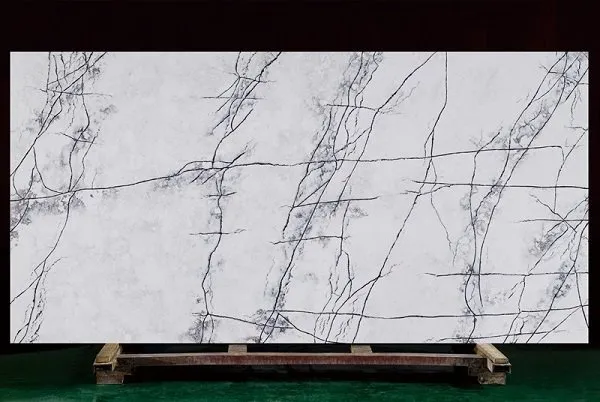 Kwarz Abjad Bil-Vini Griżi