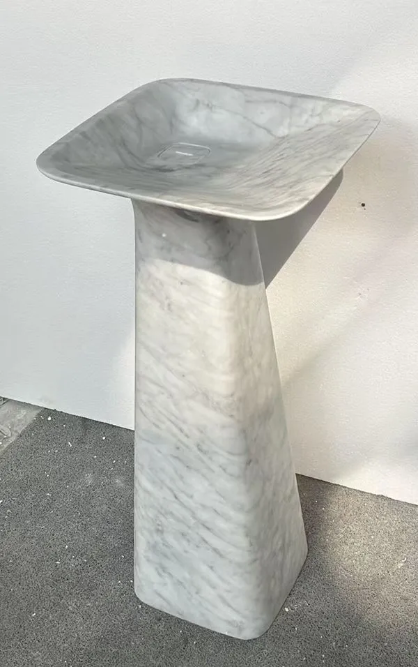 Sink tal-pedestall tal-irħam Carrara