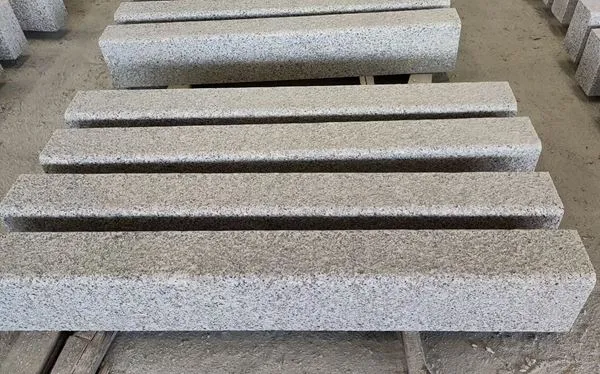 Kerbstone tal-Gray Granit