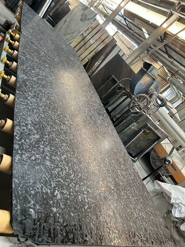 Meteorus granite slabs