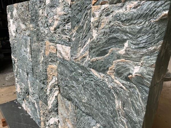 Natural Split Green Onyx Stone Wall