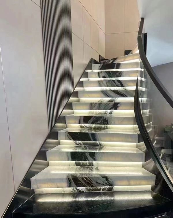 Taraġ Panda White Quartzite