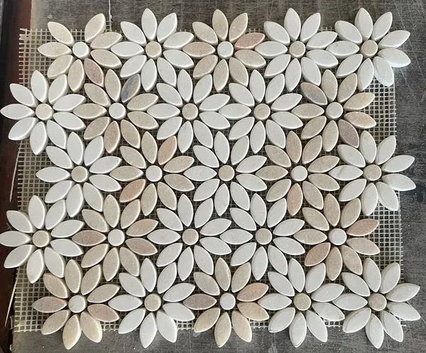 Roża Irħam Mosaic Tile