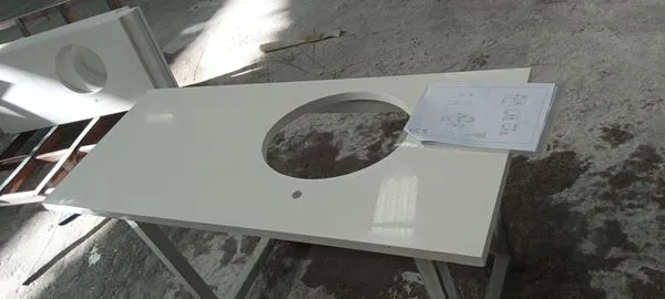 Countertops abjad pur tal-kwarz