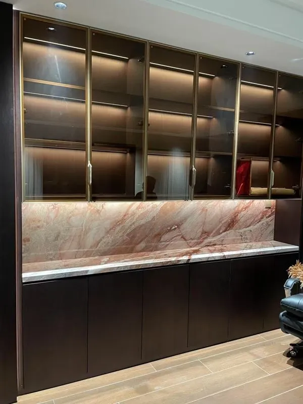 Countertop tal-irħam tal-ward