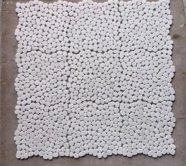 Madum tal-Mużajk taċ-Ċagħaq abjad